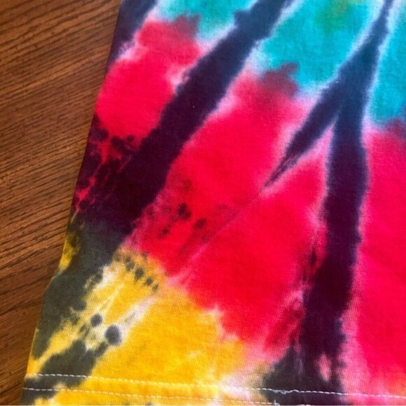 Iggie's Oasis, Bolongo Bay, St. Thomas USVI, tie dye unisex crewneck tee Medium - Picture 14 of 15